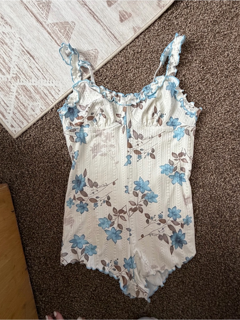 Blue Floral Ruffle romper - Women - Picture 3 of 4